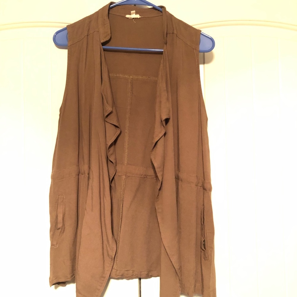 Tan/brown vest